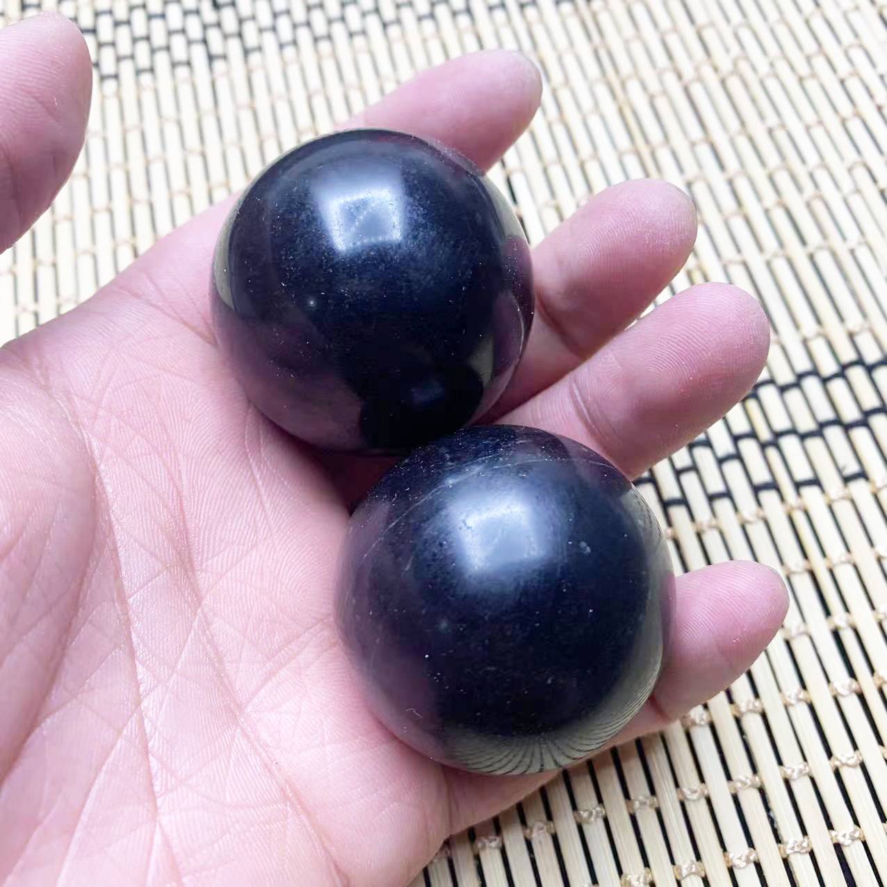 a pair of about 46mm